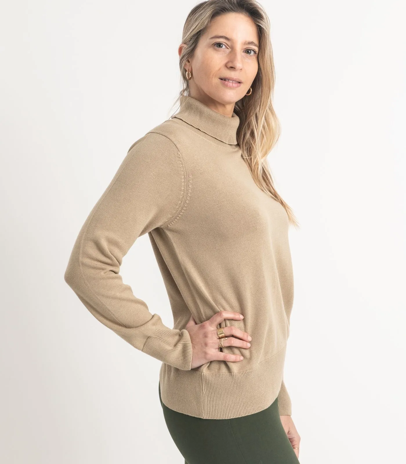 Fine Knit Turtleneck Sweater