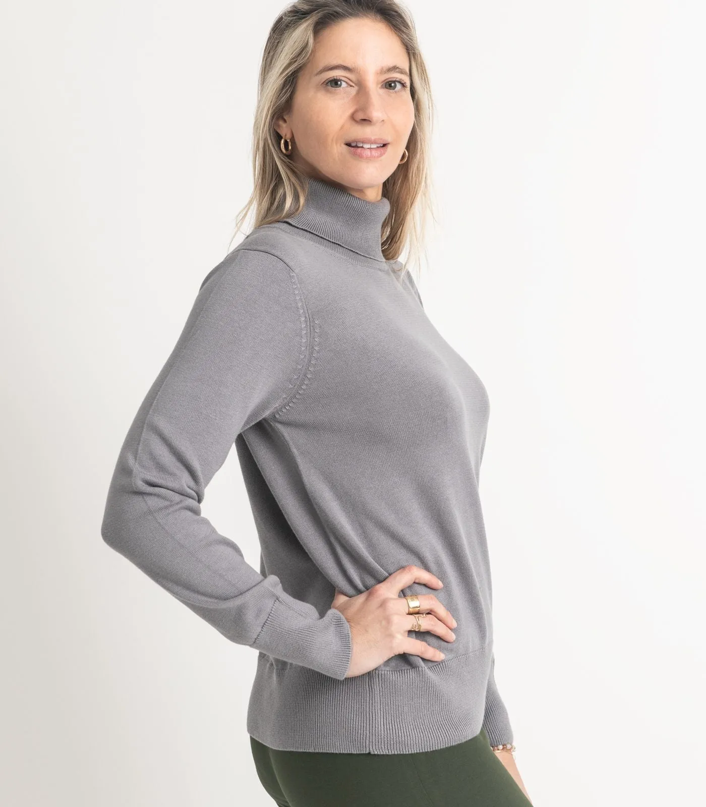 Fine Knit Turtleneck Sweater