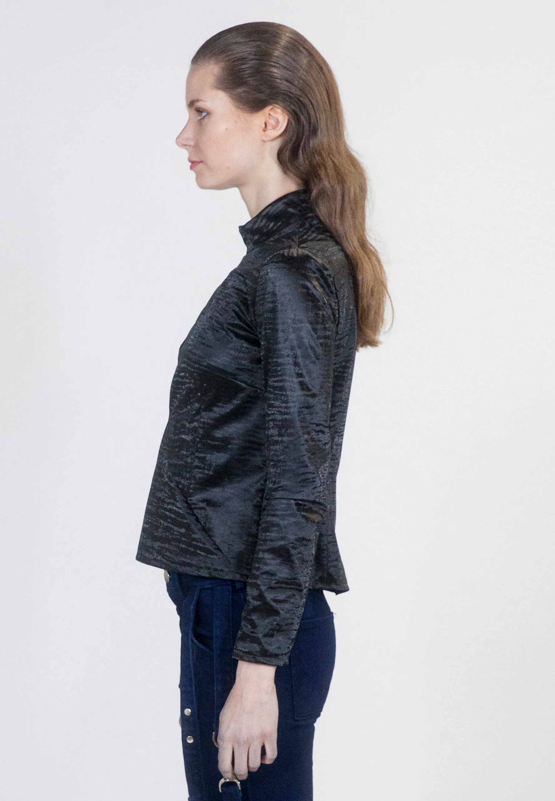 Key Hole Long Sleeve Top