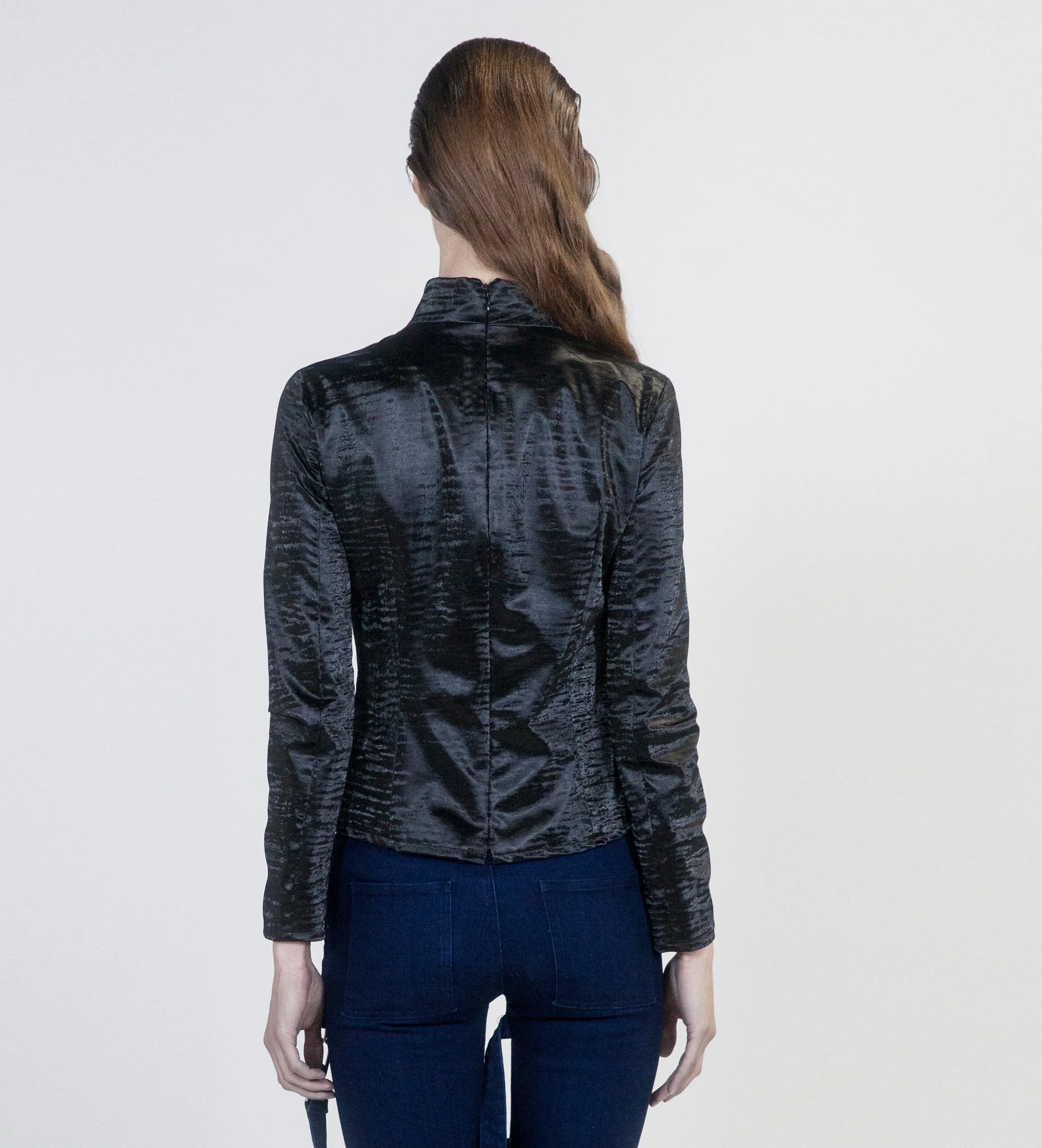 Key Hole Long Sleeve Top