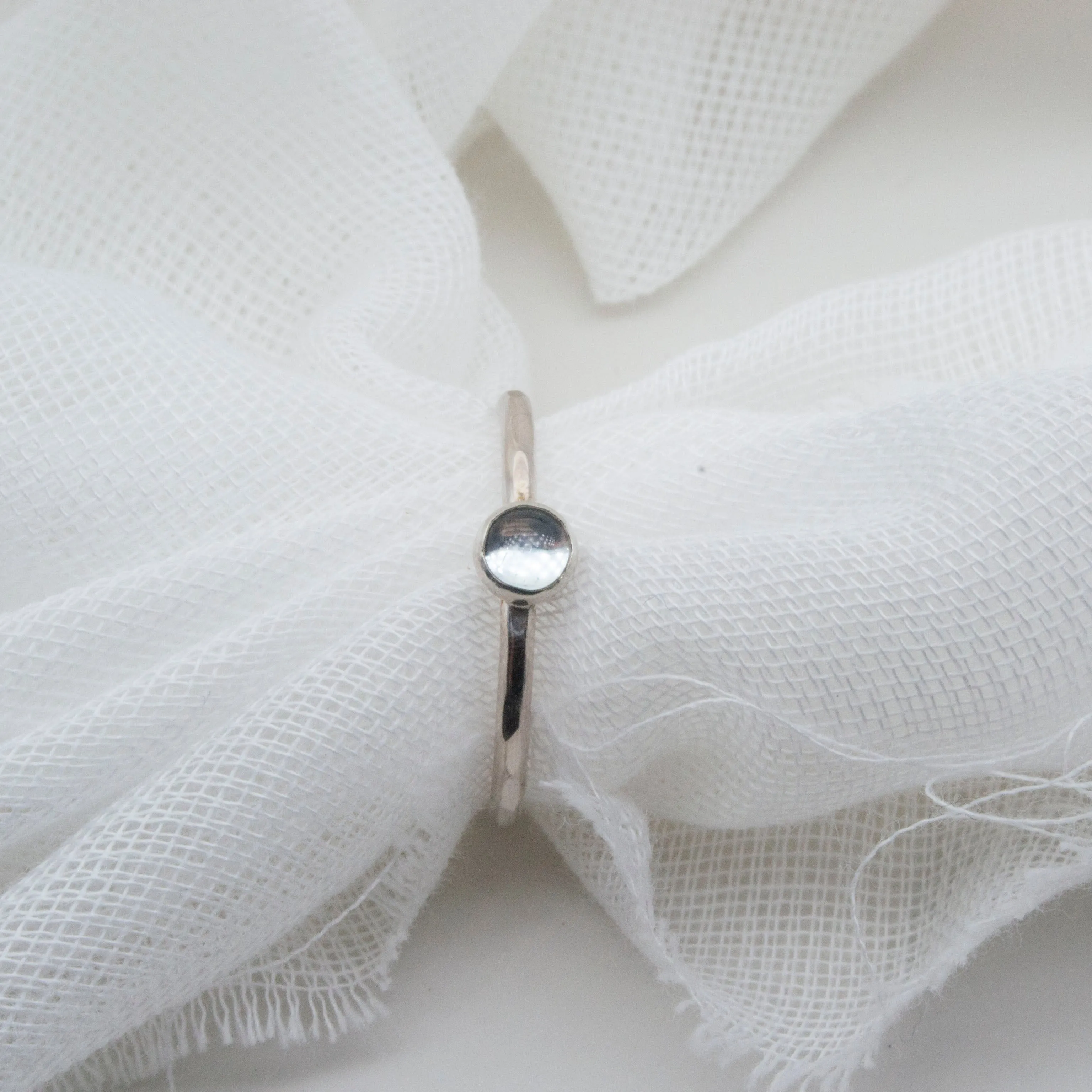 Sky blue topaz 4mm round cabochon Size M 1/2