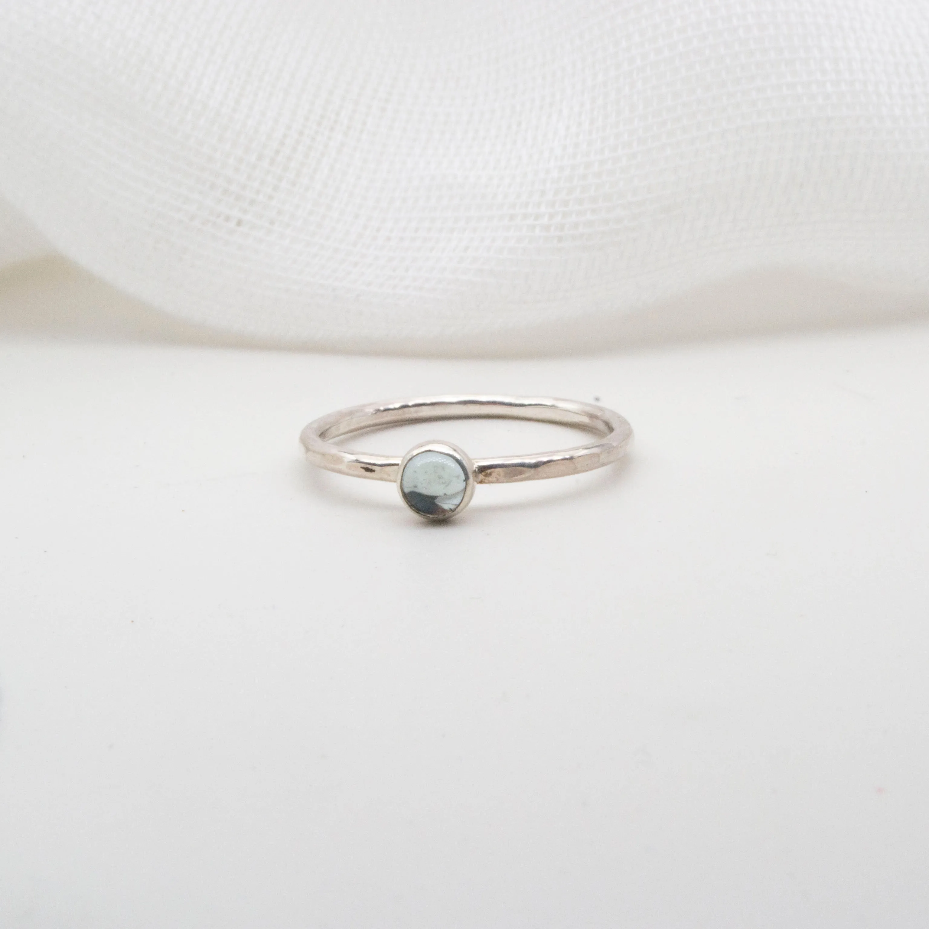 Sky blue topaz 4mm round cabochon Size M 1/2