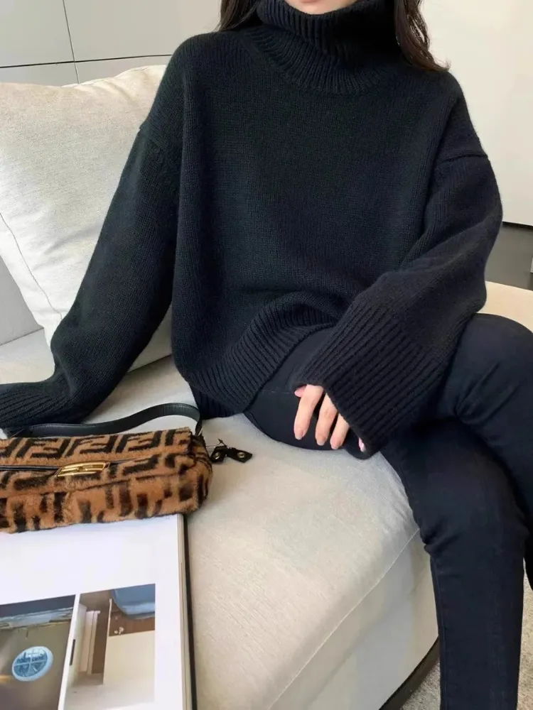 Women's Oversized Breathable Turtleneck Jumper | Ideal for Autumn/Winter