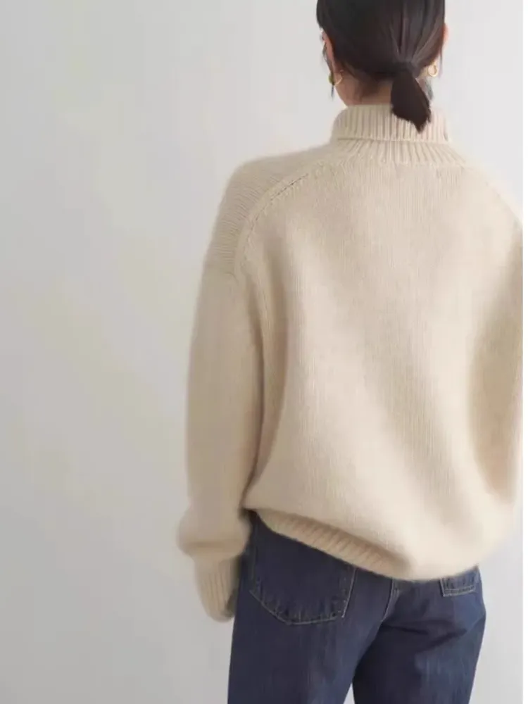Women's Oversized Breathable Turtleneck Jumper | Ideal for Autumn/Winter